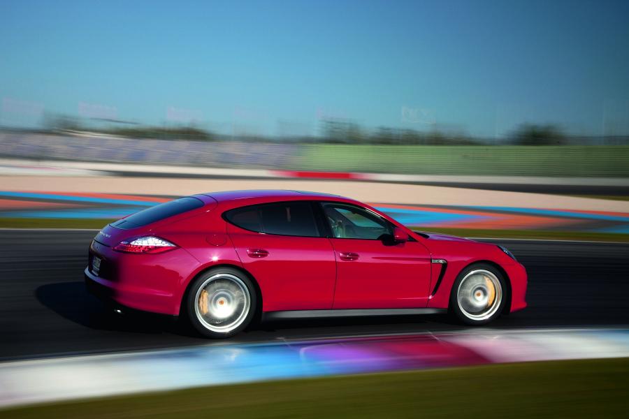  Porsche Panamera GTS 2011 года  (фото 46 из 81)